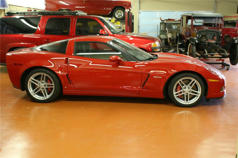 2007 CHEVROLET CORVETTE Z06 COUPE - Side Profile - 75299