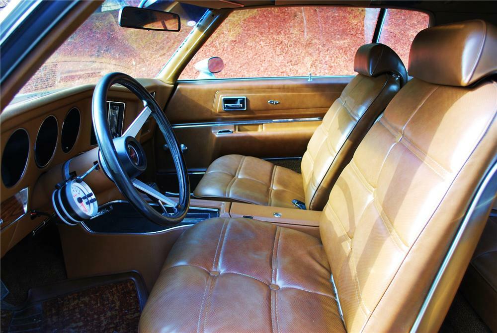 1972 PONTIAC GRAND PRIX 2 DOOR COUPE - Interior - 75361