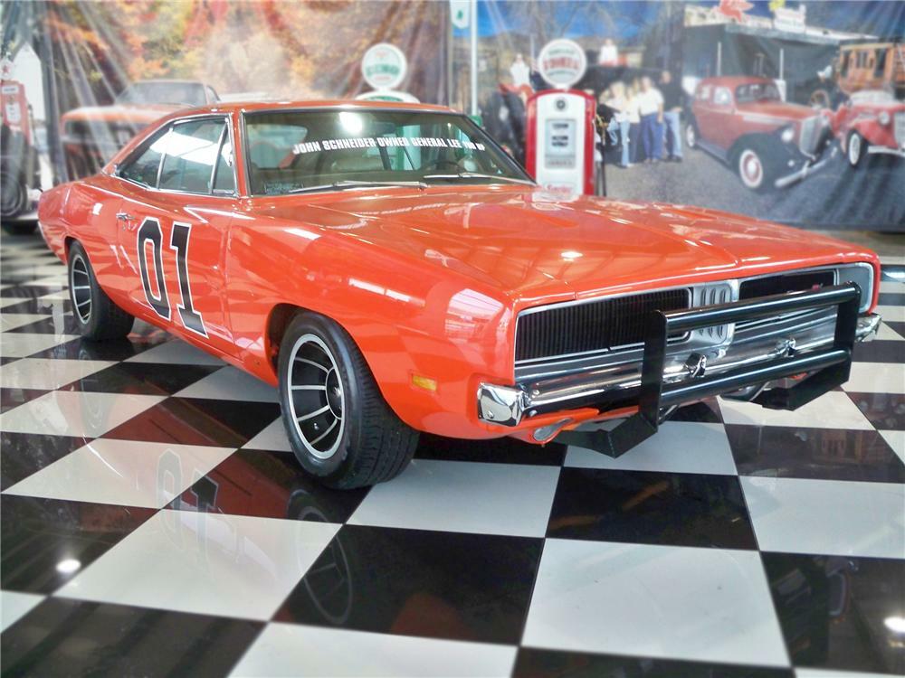 1969 DODGE CHARGER COUPE "BOS GENERAL LEE" - Front 3/4 - 79092