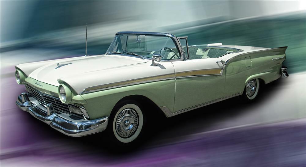 1957 FORD FAIRLANE 500 SKYLINER RETRACTABLE - Front 3/4 - 79146