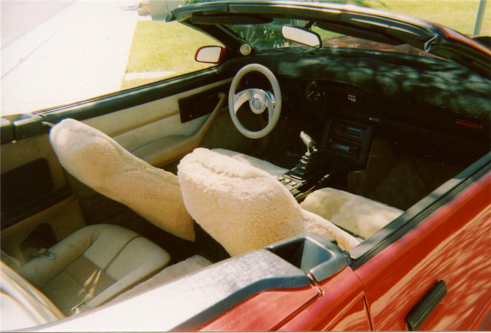 1988 CHEVROLET CAMARO IROC Z/28 CUSTOM CONVERTIBLE - Interior - 79527