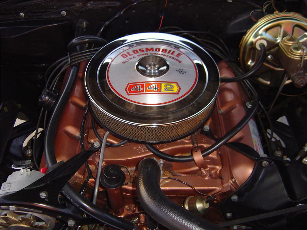 1967 OLDSMOBILE CUTLASS SUPREME CONVERTIBLE - Engine - 79533