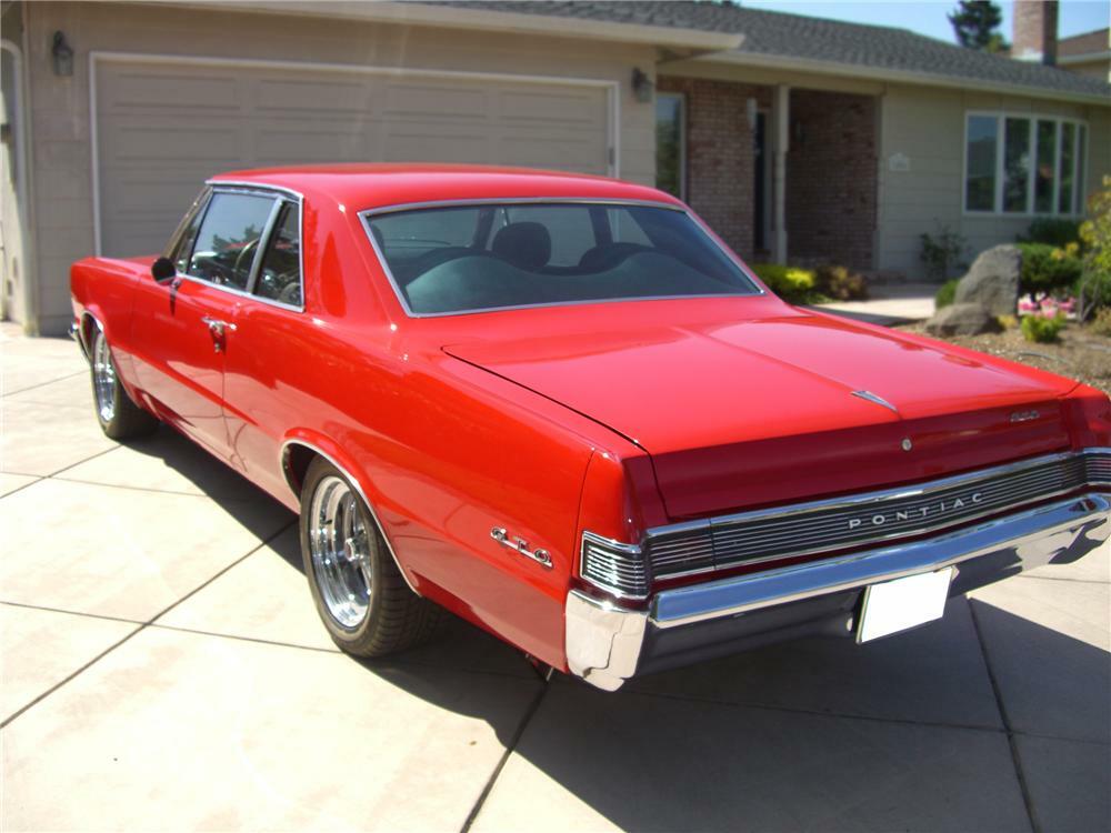 1965 PONTIAC GTO CUSTOM COUPE - Rear 3/4 - 79593