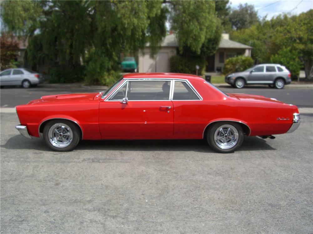 1965 PONTIAC GTO CUSTOM COUPE - Side Profile - 79593