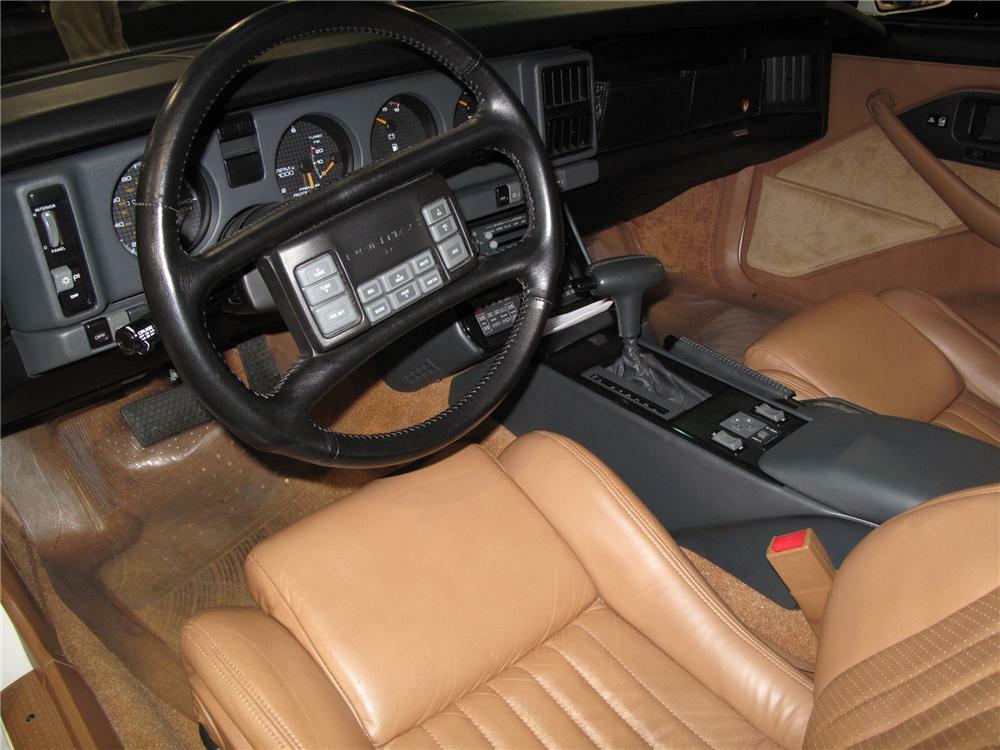 1989 PONTIAC FIREBIRD TRANS AM INDY PACE CAR - Interior - 79864