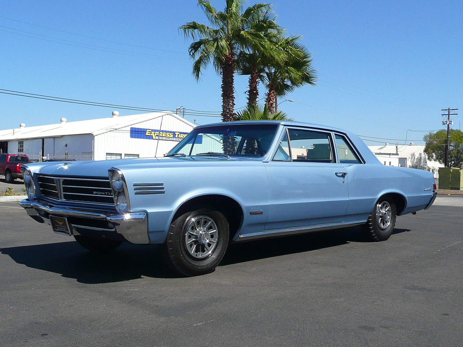 1965 PONTIAC TEMPEST 2 DOOR HARDTOP - Front 3/4 - 80996
