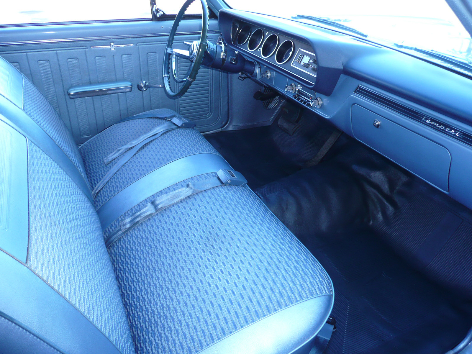 1965 PONTIAC TEMPEST 2 DOOR HARDTOP - Interior - 80996