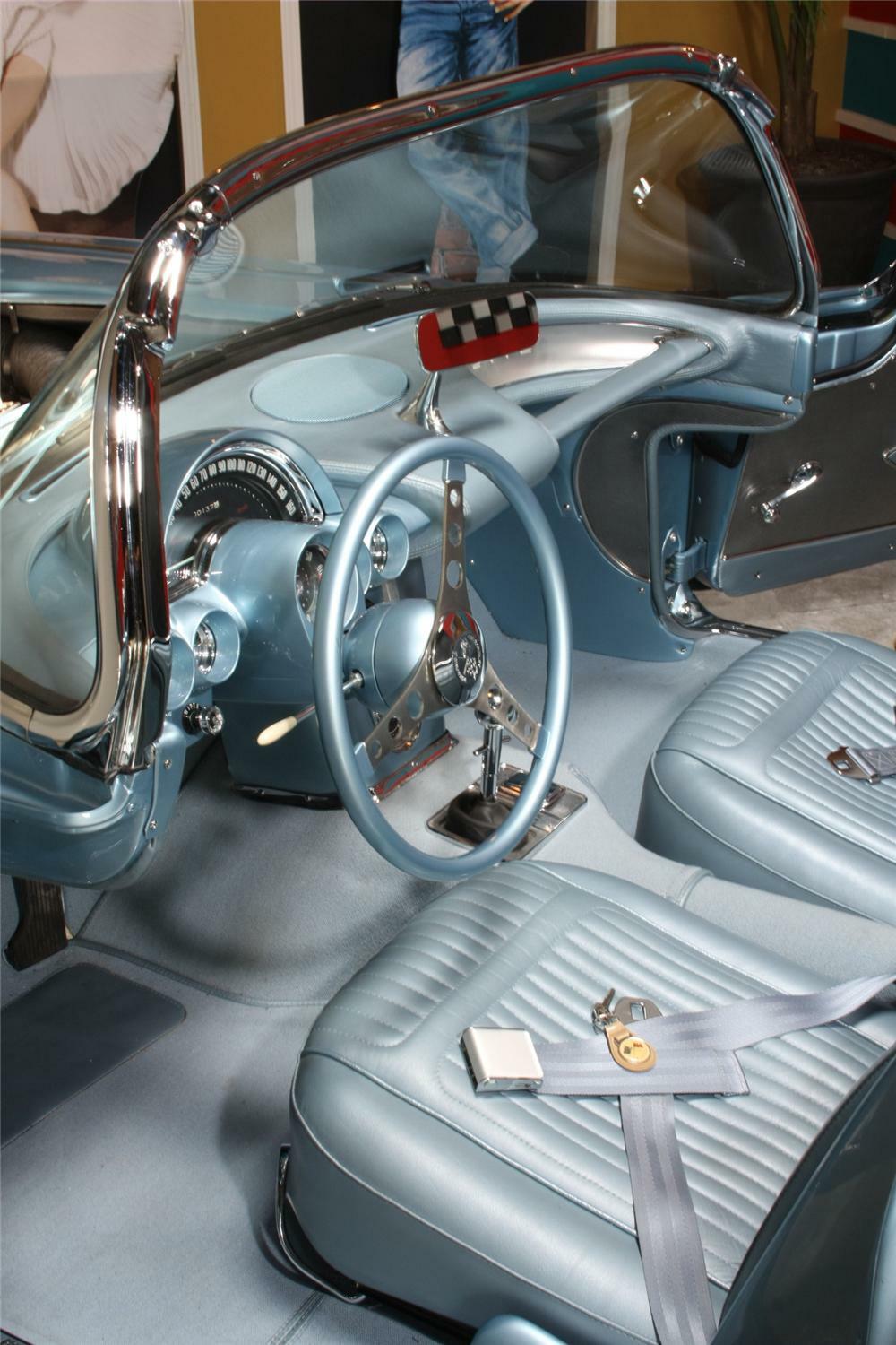 1958 CHEVROLET CORVETTE CONVERTIBLE - Interior - 81053