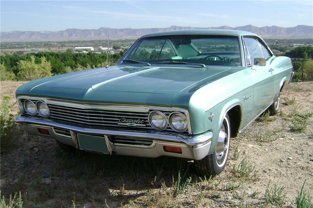 1966 CHEVROLET IMPALA 2 DOOR HARDTOP - Front 3/4 - 81075