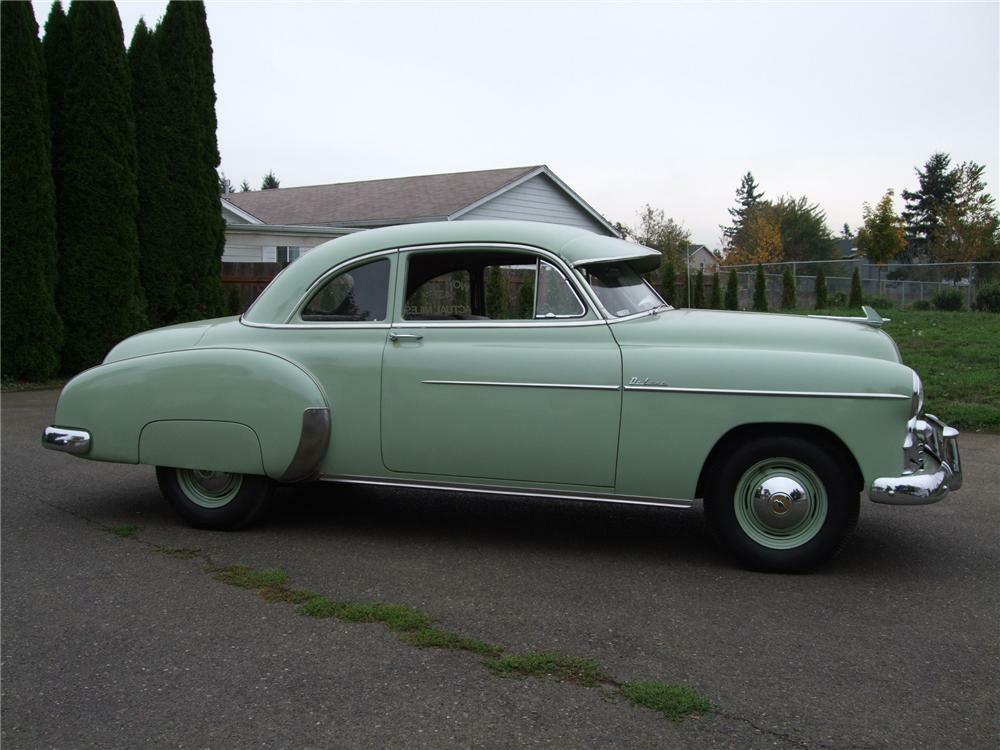 1950 CHEVROLET CLUB 2 DOOR COUPE - Side Profile - 81129
