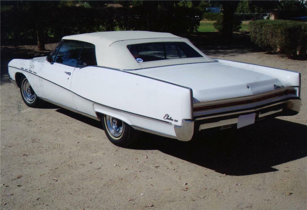 1967 BUICK ELECTRA 225 2 DOOR CONVERTIBLE - Rear 3/4 - 81151