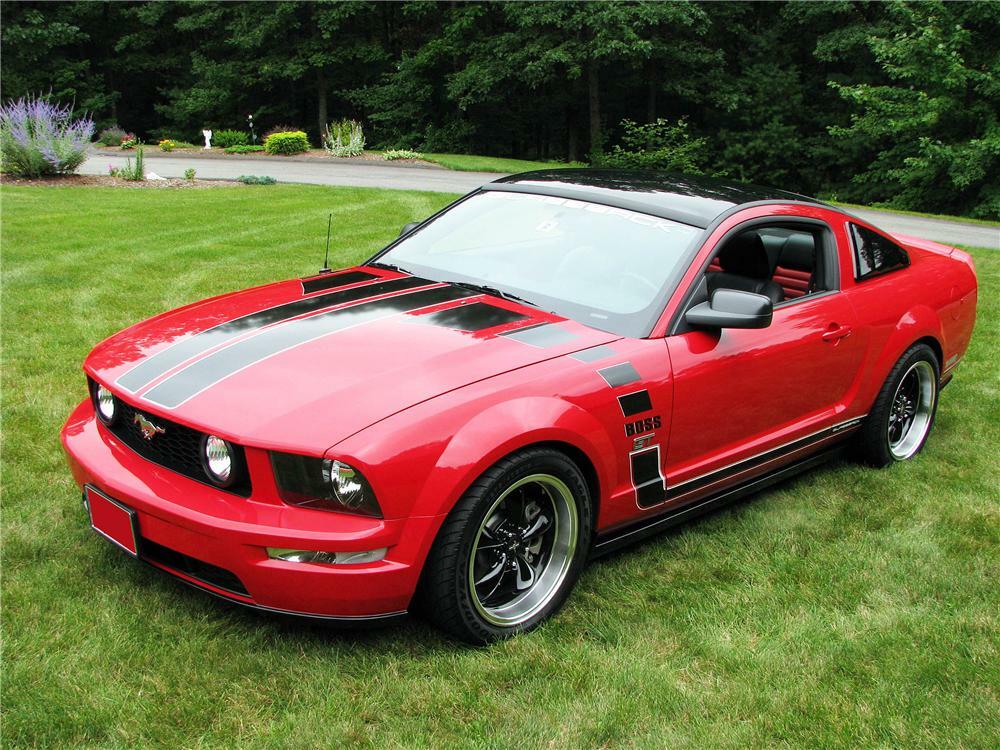  FORD MUSTANG GT PERSONALIZADO FASTBACK