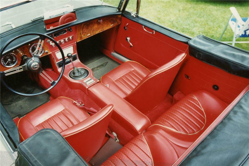 1967 AUSTIN-HEALEY 3000 MARK III BJ8 ROADSTER - Interior - 81615
