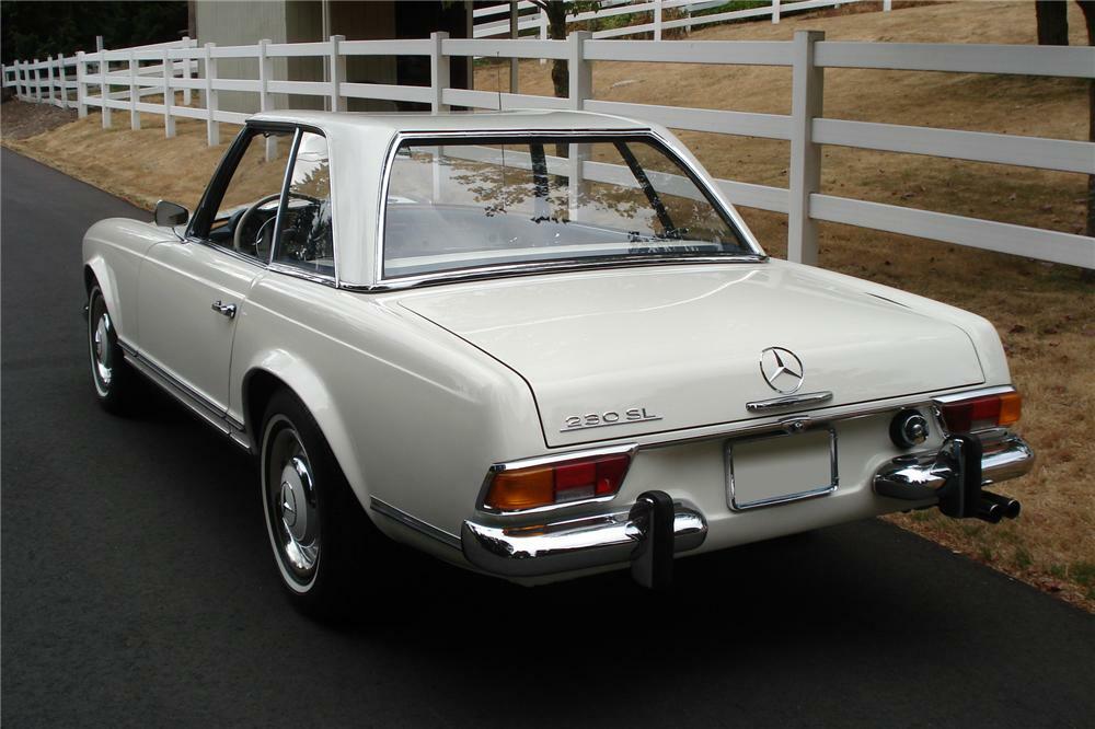 1964 MERCEDES-BENZ 230SL CONVERTIBLE - Rear 3/4 - 81788