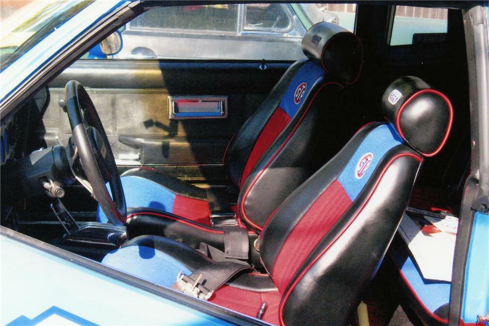 1982 PONTIAC GRAND PRIX CUSTOM AREO COUPE - Interior - 81860