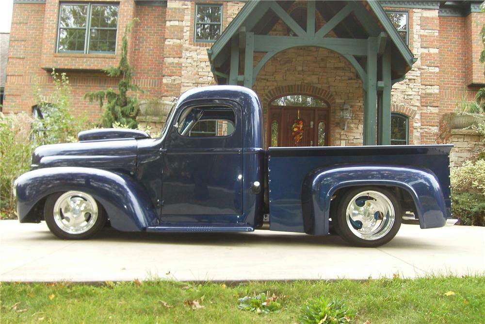 1947 INTERNATIONAL CUSTOM PICKUP - Side Profile - 81888