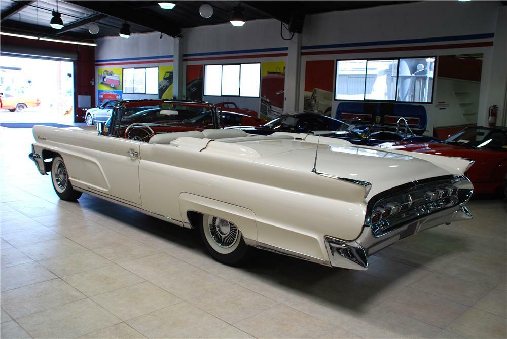 1959 LINCOLN CONTINENTAL MARK IV CONVERTIBLE - Rear 3/4 - 81935