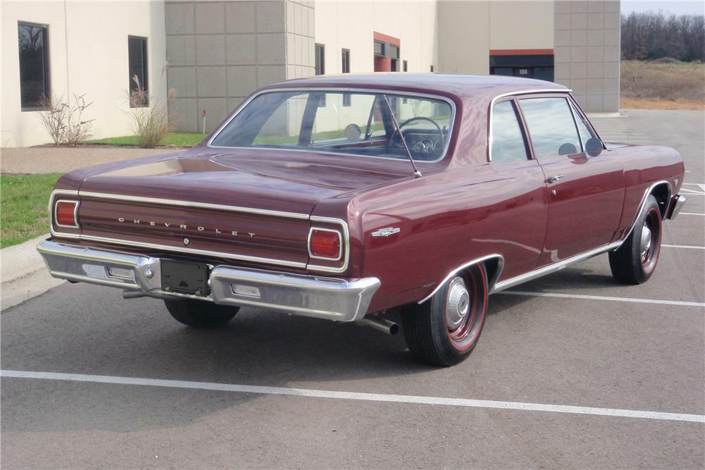 1965 CHEVROLET CHEVELLE CUSTOM 2 DOOR HARDTOP - Rear 3/4 - 81969