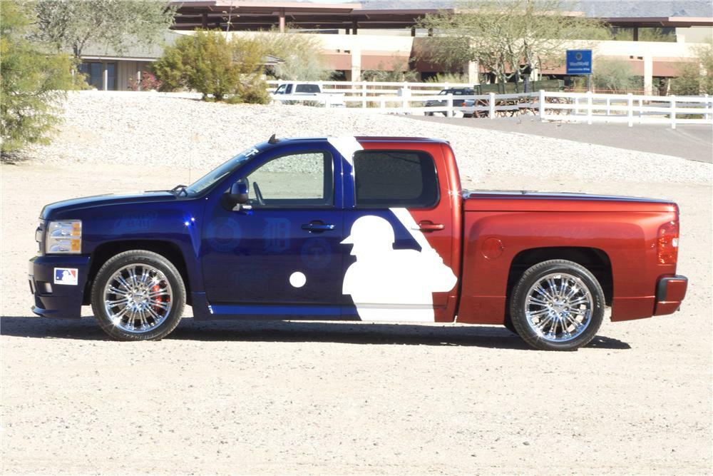 2007 CHEVROLET SILVERADO CUSTOM PICKUP - Side Profile - 82831