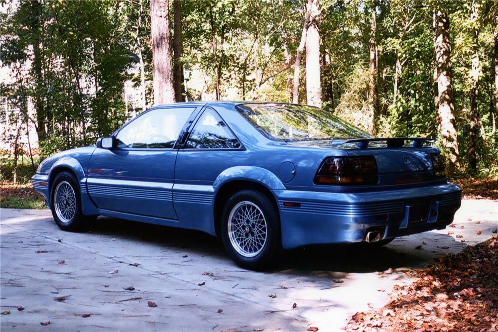 1992 PONTIAC GRAND PRIX RICHARD PETTY LIMITED EDITION - Rear 3/4 - 88894