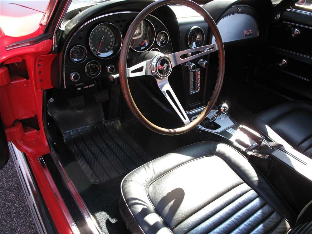 1967 CHEVROLET CORVETTE CONVERTIBLE - Interior - 89191
