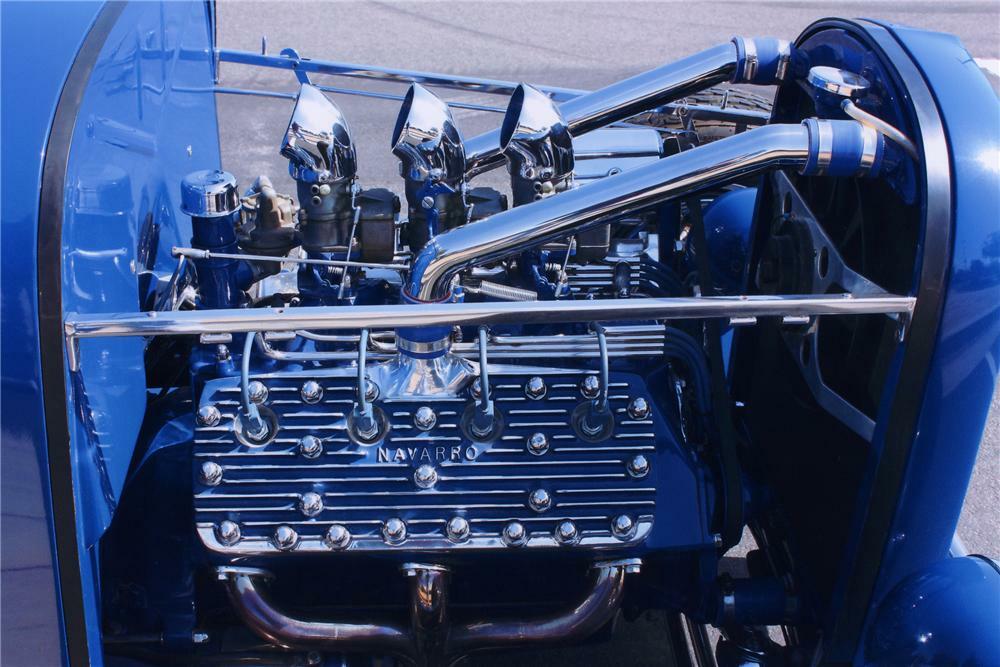 1932 FORD ROADSTER HOT ROD - Engine - 90989