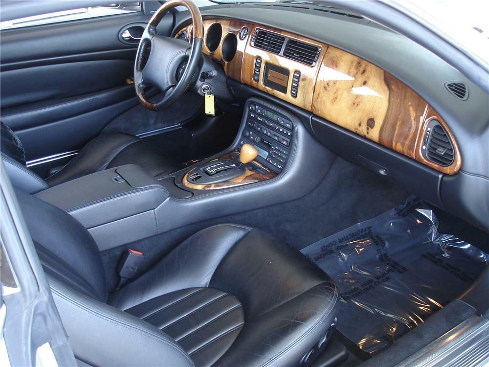2000 Jaguar Xk 8 Coupe