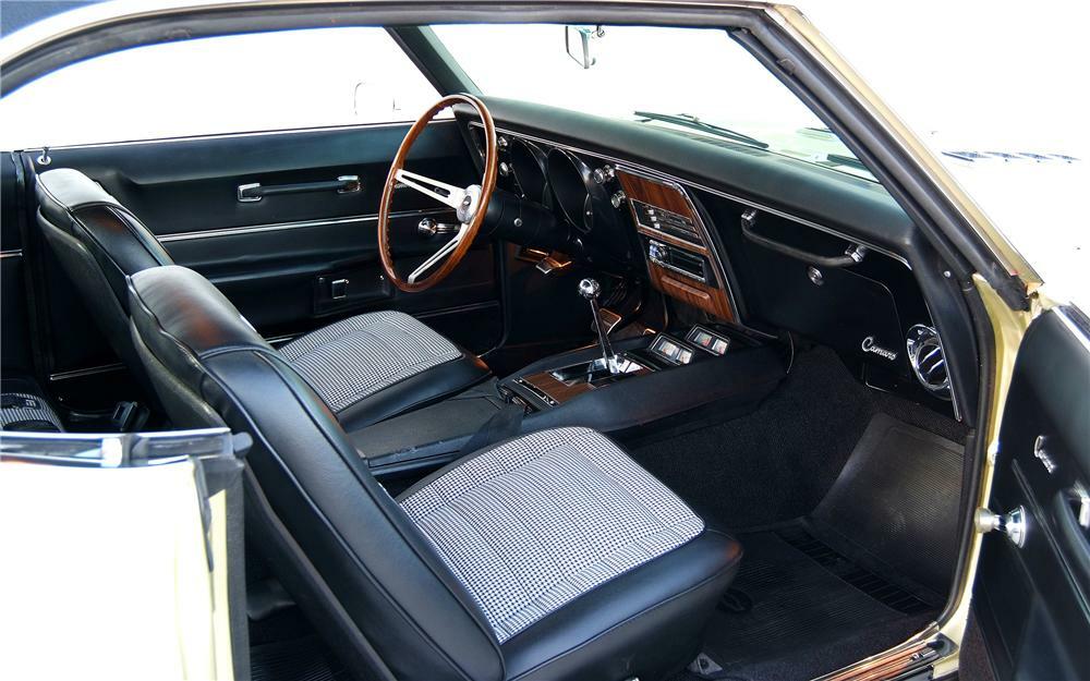 1968 CHEVROLET CAMARO CUSTOM COUPE - Interior - 93330