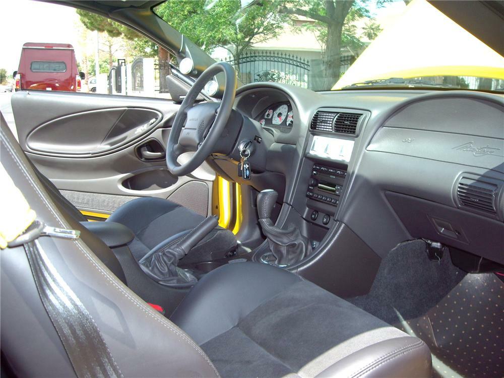 2004 Ford Mustang Cobra Svt 2 Door Coupe