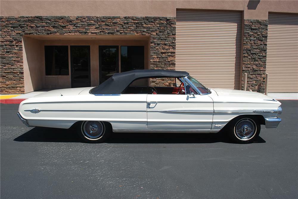1964 FORD GALAXIE 500 XL CONVERTIBLE - Side Profile - 93362