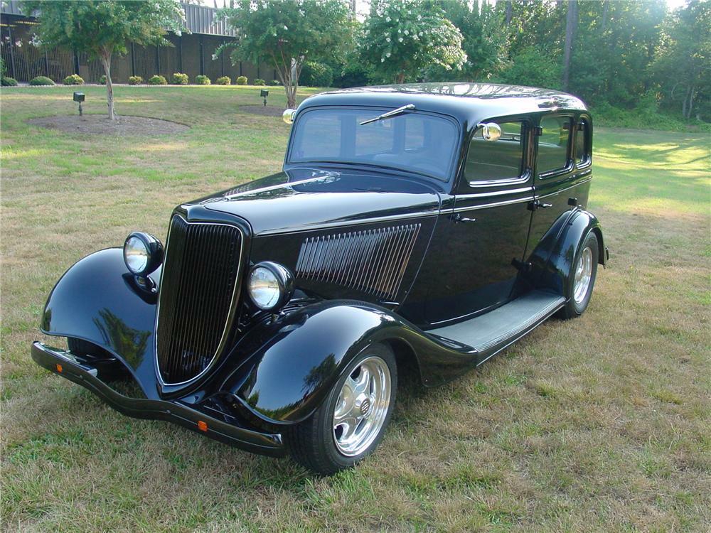 1934 Ford Custom 4 Door Sedan 5698