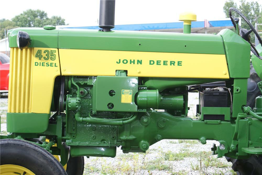 1959 JOHN DEERE 435 DIESEL TRACTOR - Engine - 93420
