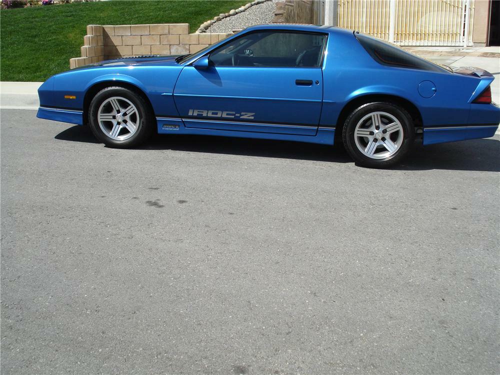 1989 CHEVROLET CAMARO IROC Z 2 DOOR COUPE - Side Profile - 93460