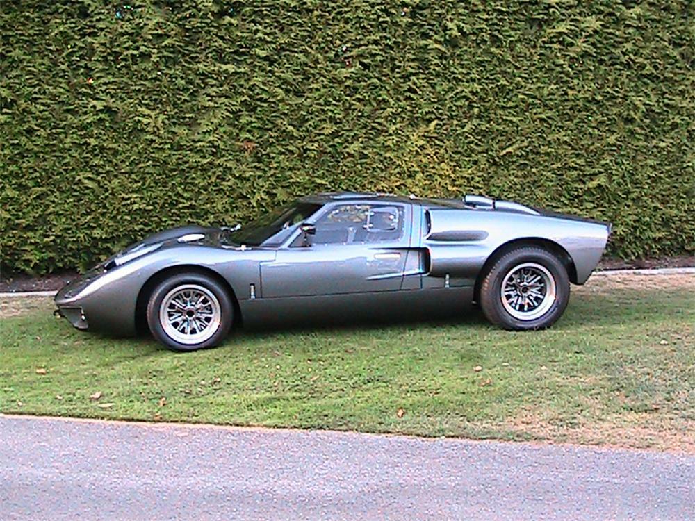 1966 FORD GT40 2 DOOR COUPE - Side Profile - 93551