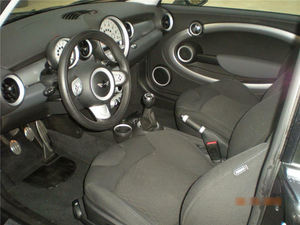 07 Mini Cooper S 2 Door Hatchback