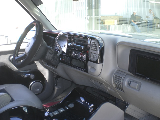 1999 Chevrolet Suburban Custom Suv
