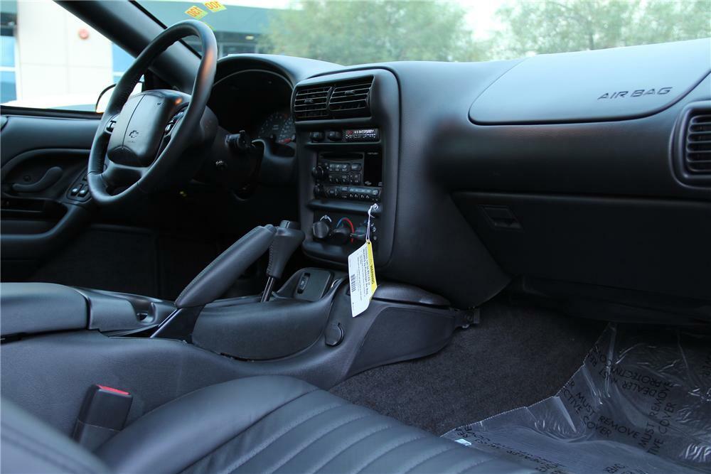2002 CHEVROLET CAMARO Z/28 SS CONVERTIBLE - Interior - 96392