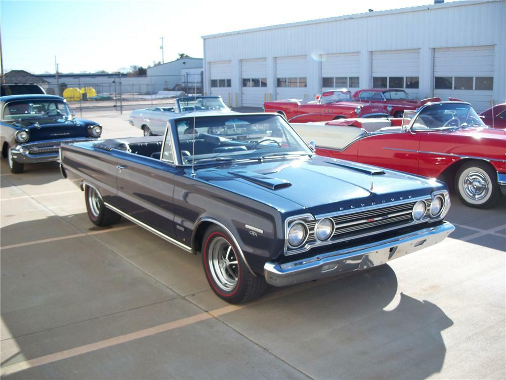 1967 Plymouth Gtx Custom Convertible 1967 Plymouth Gtx Custom Convertible Side Profile 96564