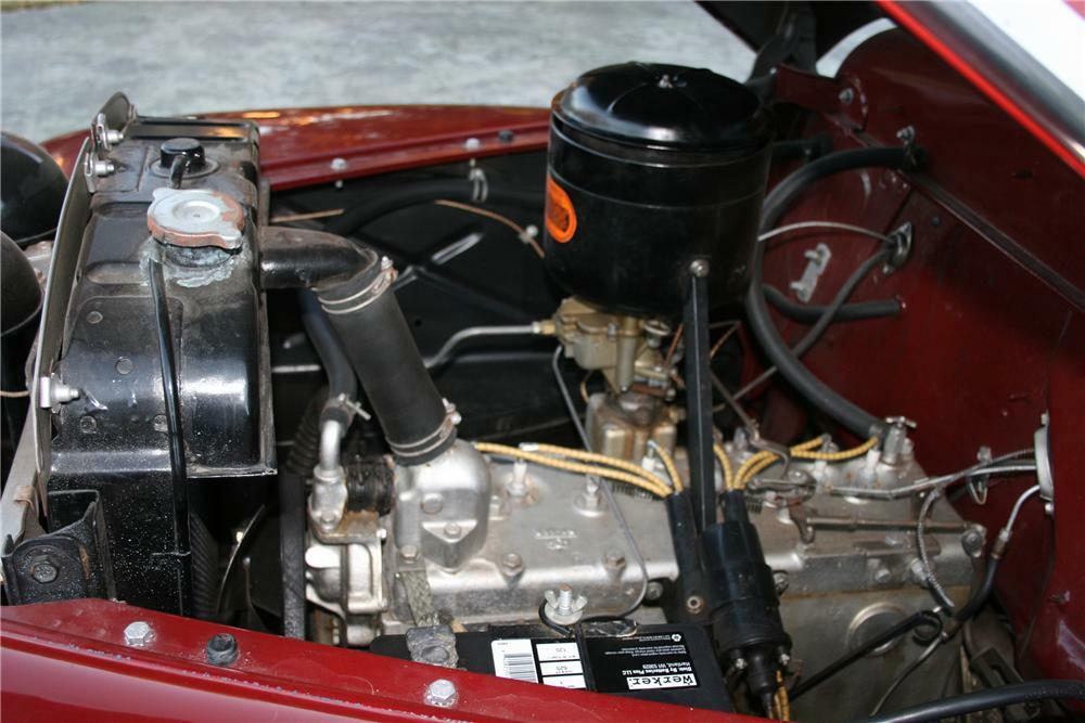 1948 PLYMOUTH SUPER DELUXE CONVERTIBLE - Engine - 96578