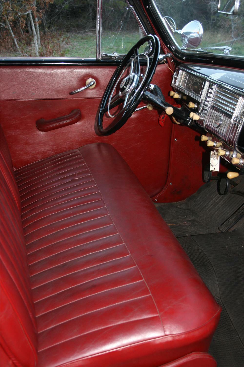 1948 PLYMOUTH SUPER DELUXE CONVERTIBLE - Interior - 96578