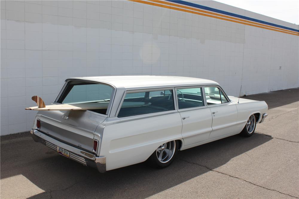 1964 CHEVROLET BISCAYNE CUSTOM WAGON - Rear 3/4 - 98077