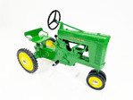 VINTAGE JOHN DEERE 60 CAST METAL PEDAL TRACTOR - Front 3/4 - 260519