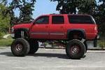 2002 CHEVROLET SUBURBAN CUSTOM SUV - Front 3/4 - 112837