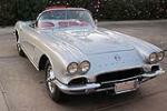 1962 CHEVROLET CORVETTE CONVERTIBLE - Front 3/4 - 130457