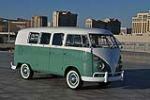1963 VOLKSWAGEN SPLIT WINDOW SAFARI BUS - Front 3/4 - 130993
