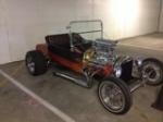 1923 FORD T-BUCKET CUSTOM ROADSTER - Front 3/4 - 133690
