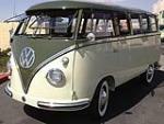 1958 VOLKSWAGEN DELUXE 15 WINDOW BUS - Front 3/4 - 151721