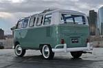 1964 VOLKSWAGEN 21 WINDOW SAMBA BUS - Rear 3/4 - 158421