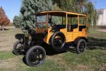 1915 FORD MODEL T CUSTOM WOODY SEDAN - Front 3/4 - 162628