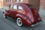 1939 FORD DELUXE 4 DOOR SEDAN - Rear 3/4 - 174478